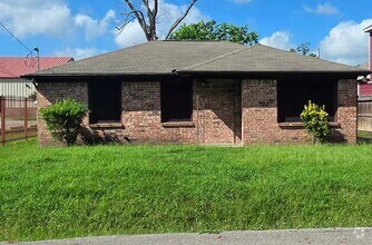 Building Photo - 4532 Briscoe St