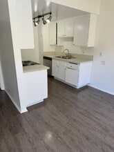 Building Photo - Casa De Oro Apartments