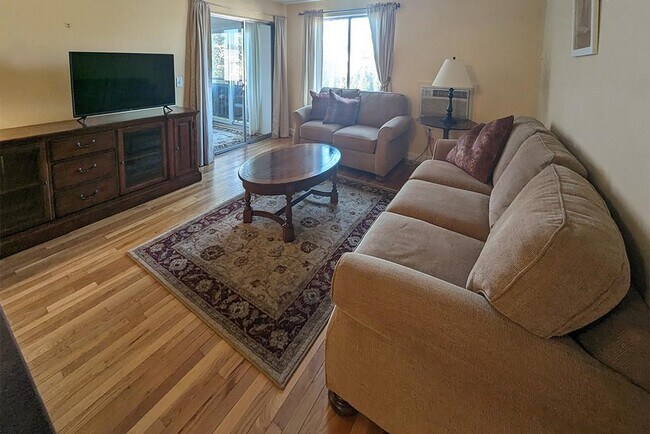 Foto del edificio - 401 Bellevue Ave