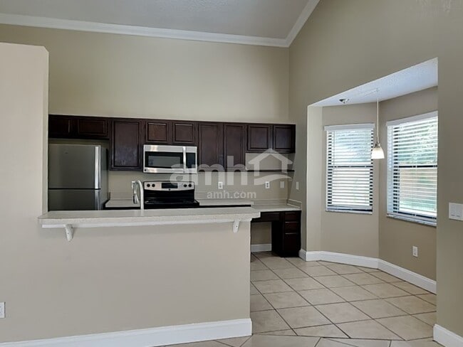 Building Photo - 1401 Crawford Dr