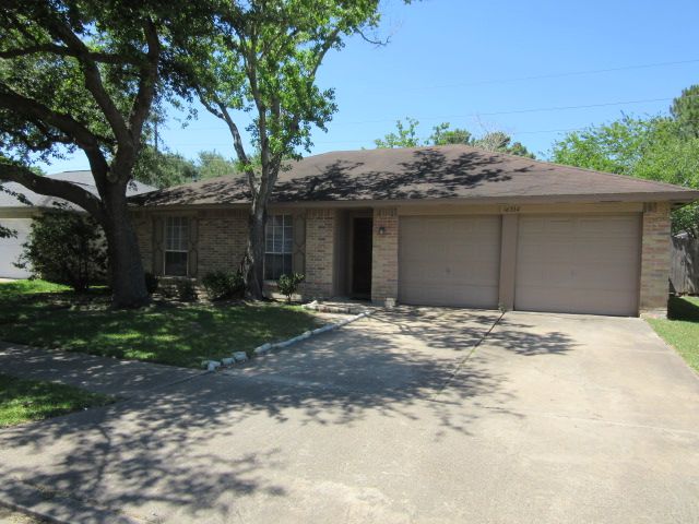 Primary Photo - 16334 Maplemont Dr