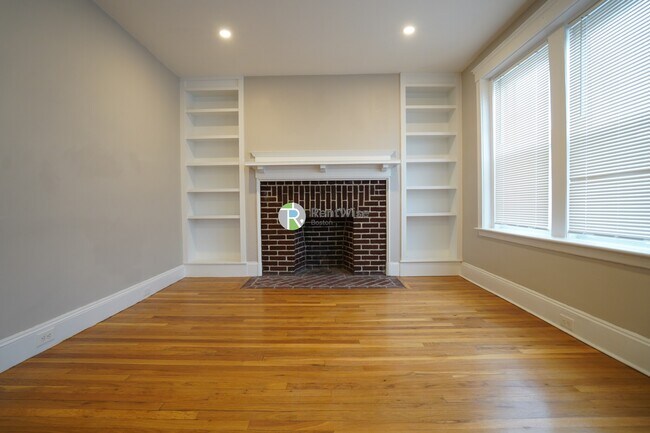 Building Photo - 19 Vinal St