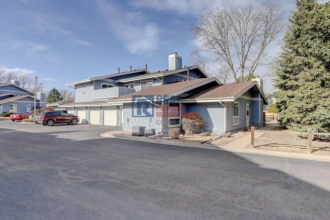 Building Photo - 8487 Everett Way