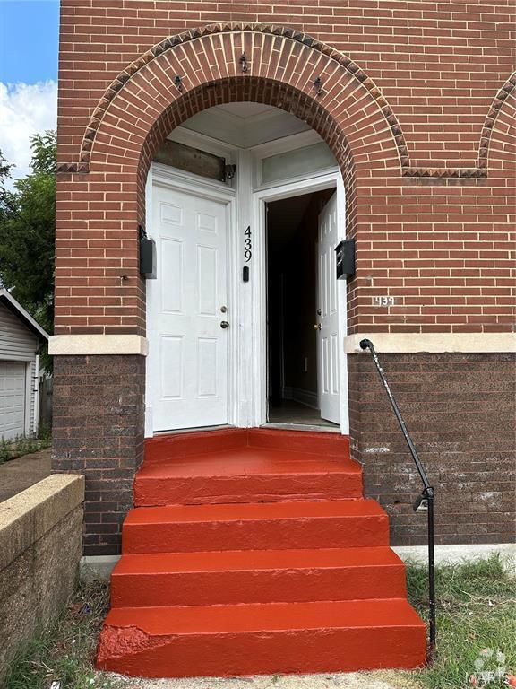 Building Photo - 439 Fassen St
