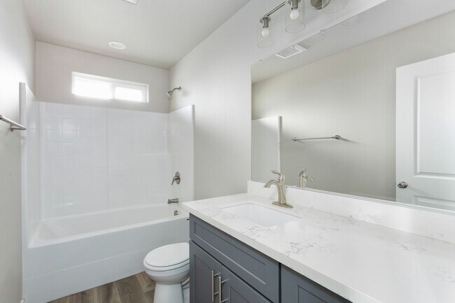 Foto del edificio - 927 S Cushman Ave