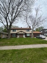 Building Photo - 549-551-551 11th Ave