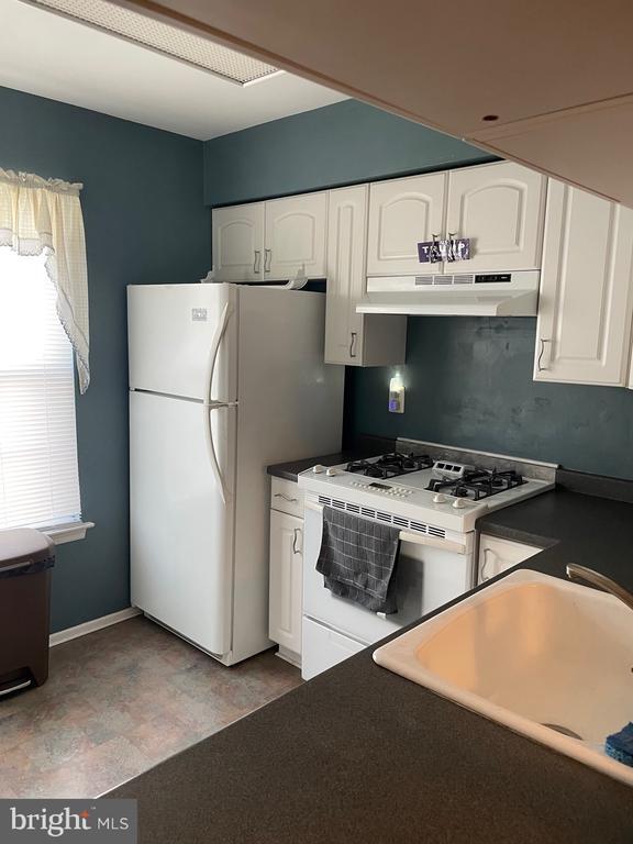 Foto del edificio - 3302B Ramsbury Ct