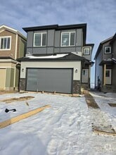Building Photo - 313 Bluff Cove