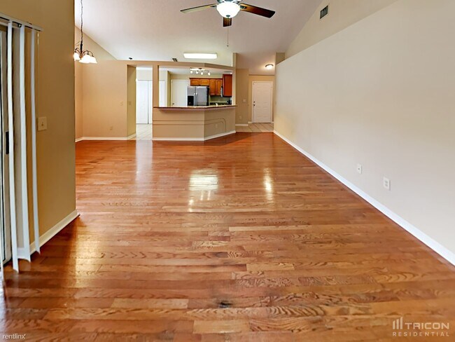 Building Photo - 8809 Beeler Dr