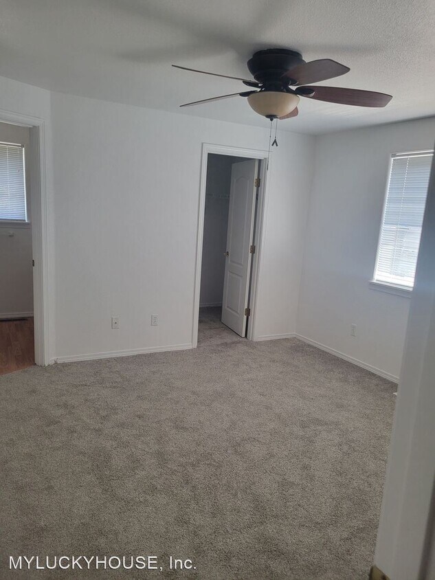 Primary Photo - 3 br, 2 bath House - 2532 NE Moonlight Drive