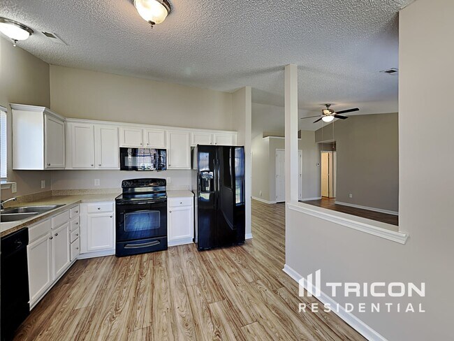 Building Photo - 6955 Kentucky Derby Dr