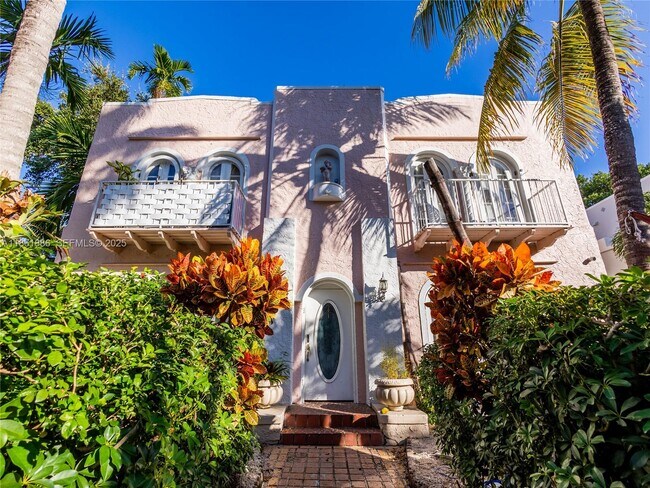 Foto del edificio - 143 NE 43rd St