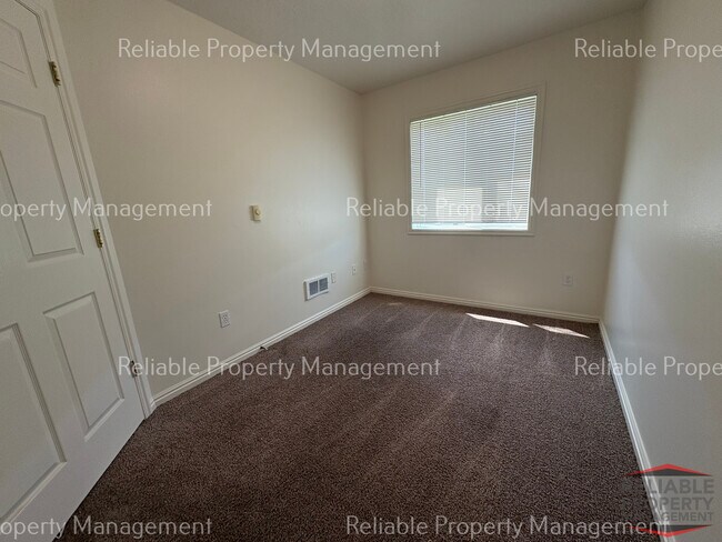 Building Photo - 1312 Midway Ave