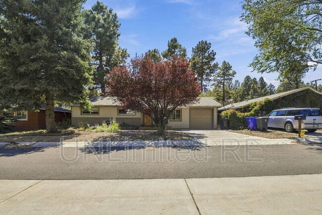Building Photo - 3513 N Grandview Dr