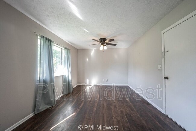 Building Photo - 8833 Jackson St