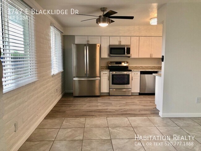 Foto del edificio - Beautifully renovated 2bd/1ba in Central T...