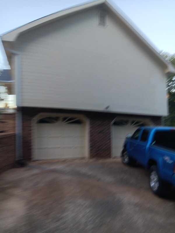 Foto del edificio - 5824 Pine Lake Dr