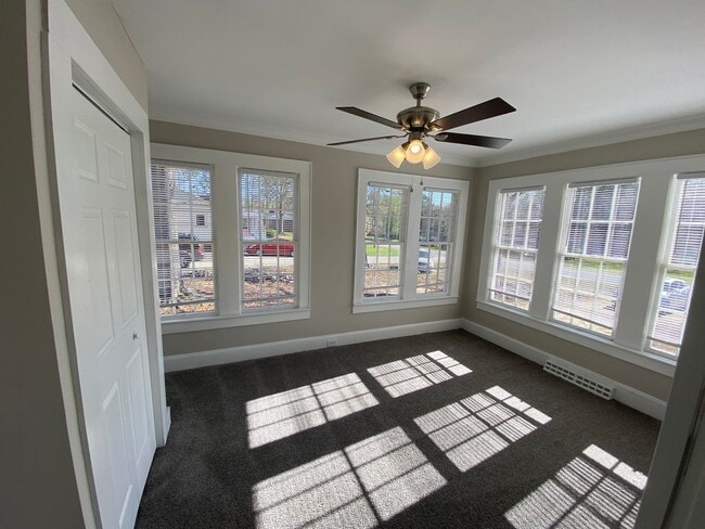 Foto del edificio - Very nice 4 bedroom 1 bathroom house JUST ...
