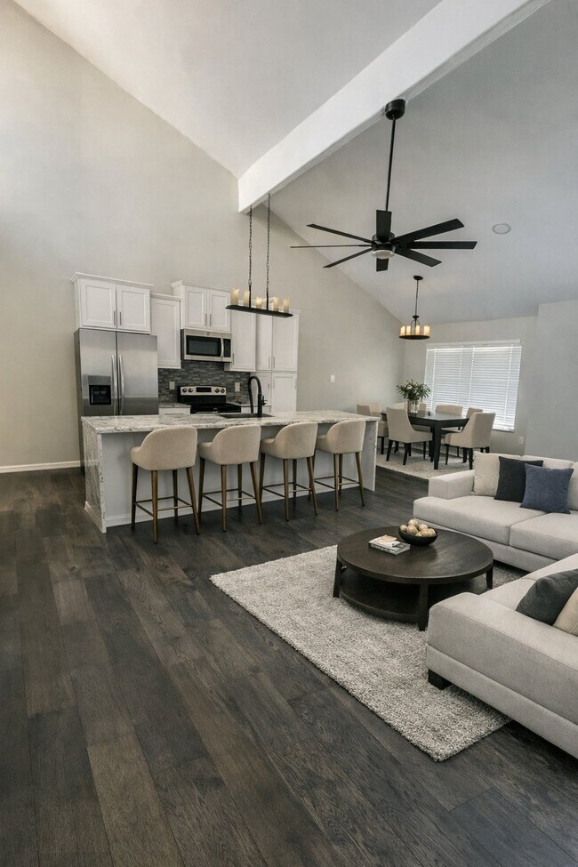 Foto del edificio - 75215 Holly Hill Dr