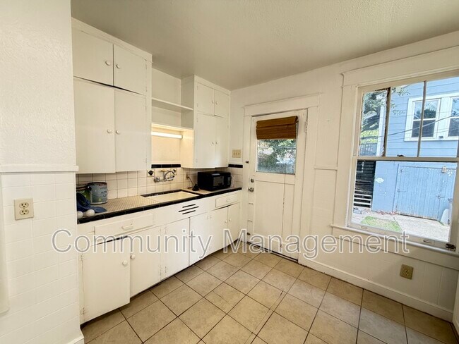 Foto del edificio - 162 Chatsworth St