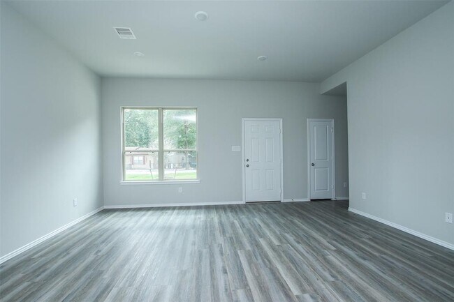 Foto del edificio - 1010 Columbia River Rd