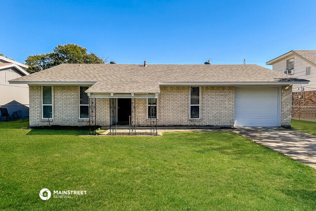 Building Photo - 12920 Spring Oak Dr