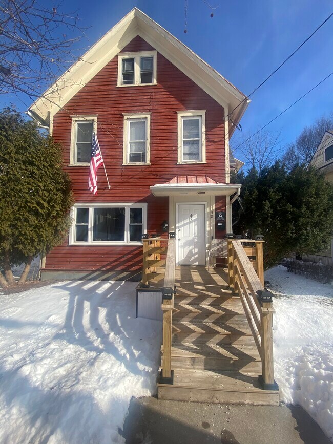 Building Photo - 58 Chestnut St