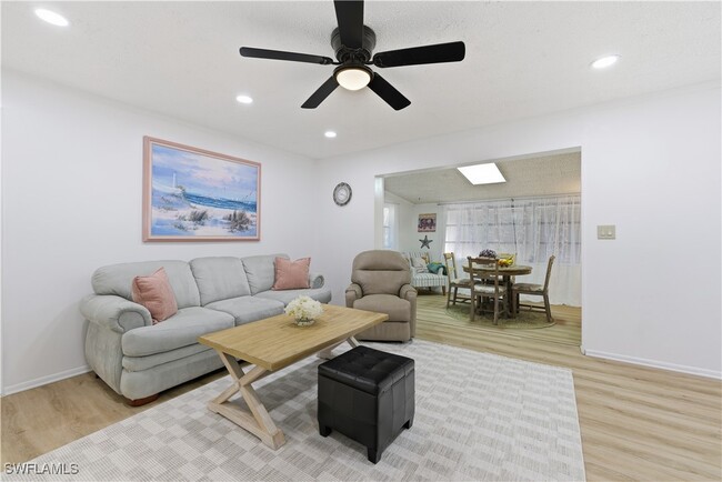 Foto del edificio - 2261 11th St N