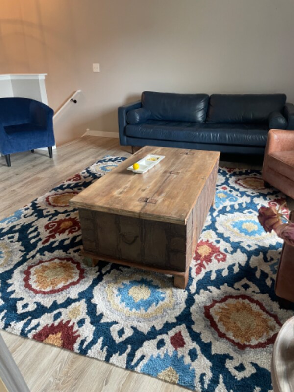 Foto del edificio - 8246 Auburn Ln