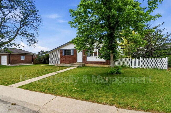 Photo - 10712 Loren Ln House