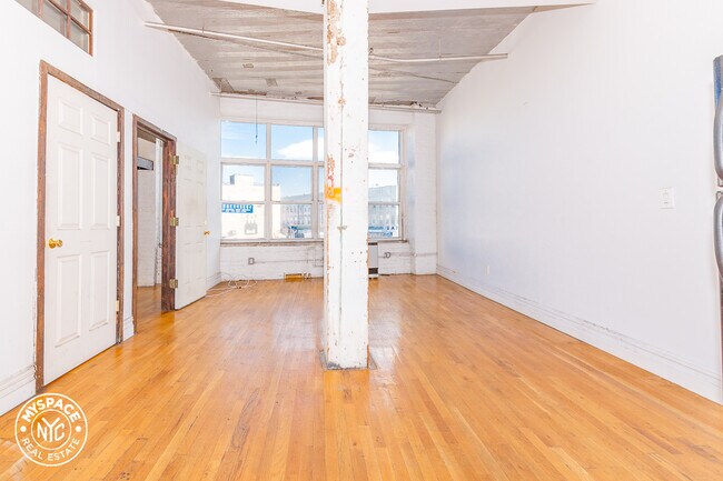 Building Photo - 1087 Flushing Ave