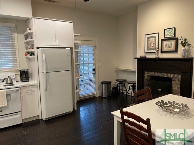 Foto del edificio - 520 E Taylor St