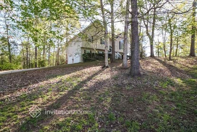 Building Photo - 1718 Independence Dr