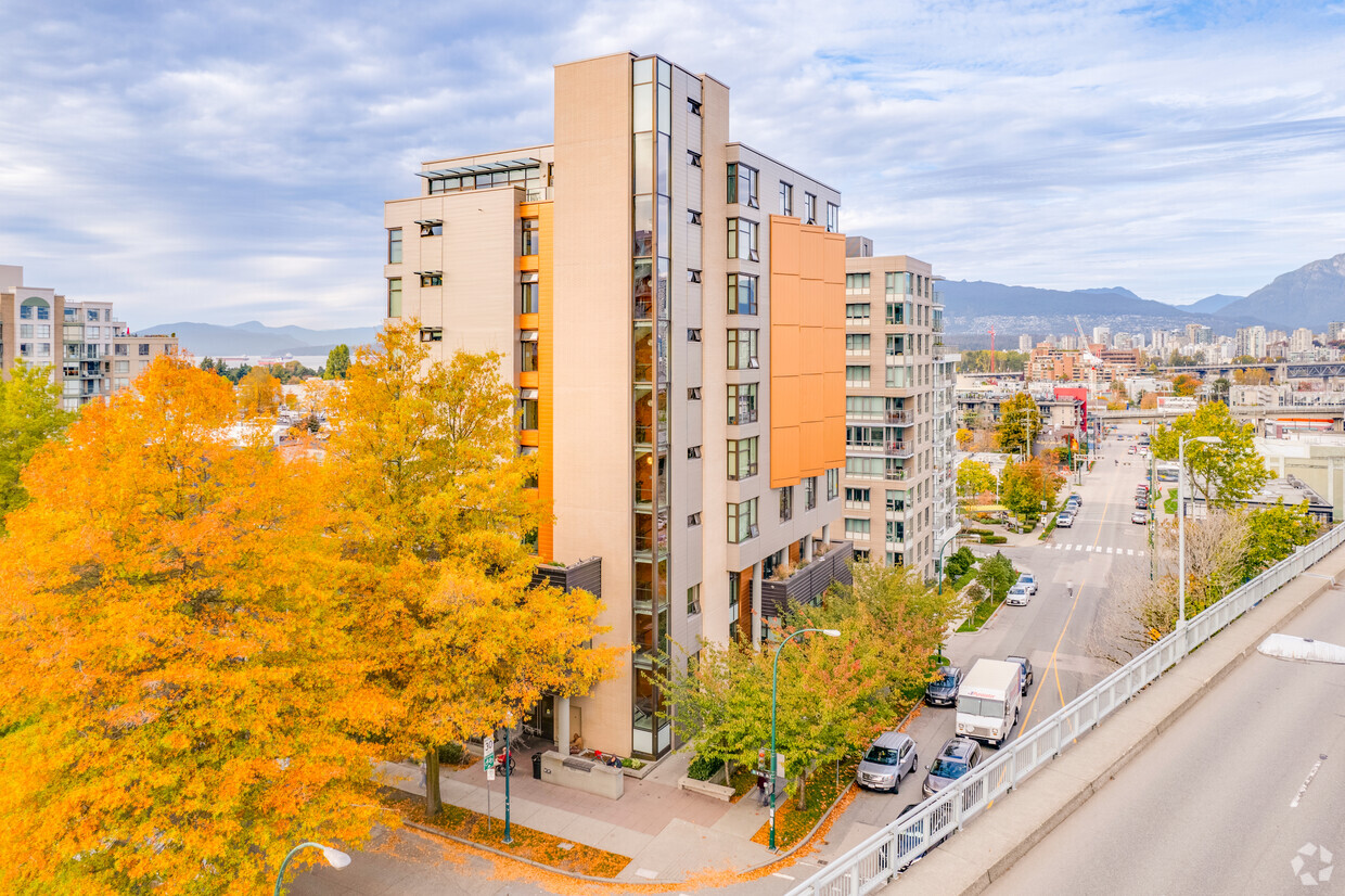 Primary Photo - Sanford Apartments