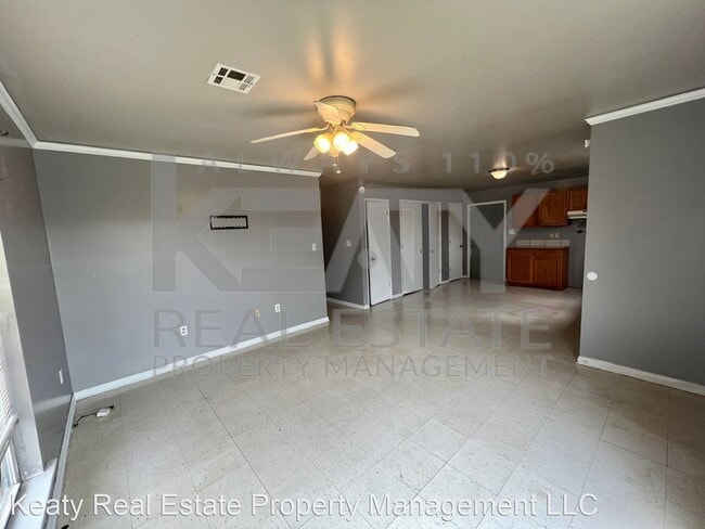 Building Photo - 3 br, 2 bath House - 128 Sternberg Dr