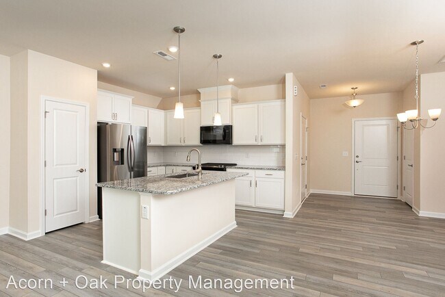 Foto del edificio - 3 br, 2.5 bath House - 156 Woodford Reserv...