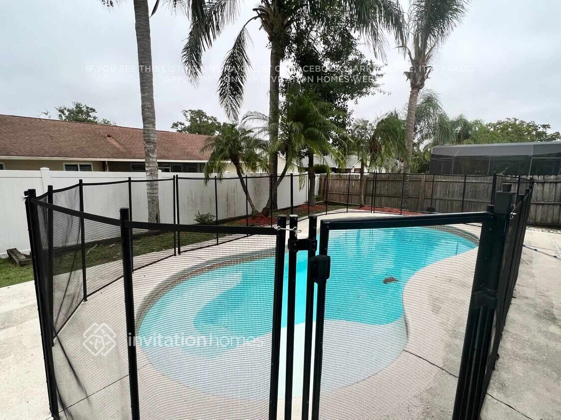 Foto del edificio - 714 Boysenberry Ct