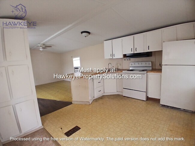Foto del edificio - 3315 E Main St