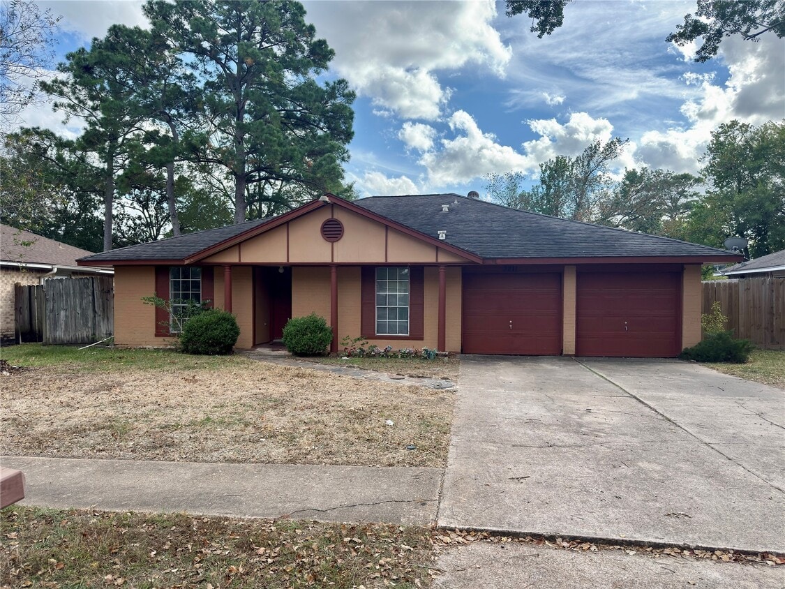 Primary Photo - 3211 Hartfield Ln