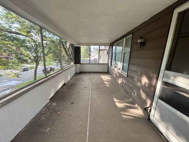 Building Photo - 471 E 143rd St