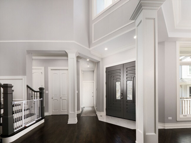 Building Photo - 2117 Wilmette Ave