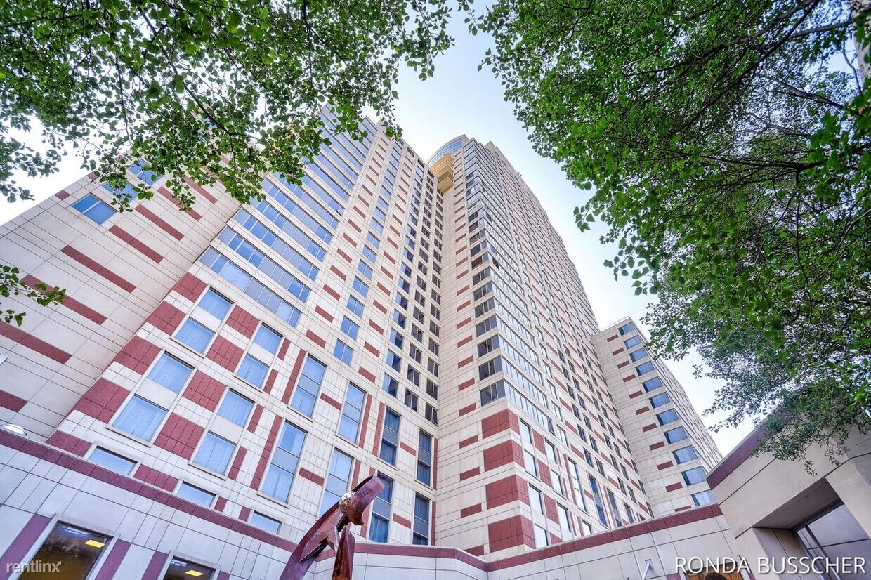 Primary Photo - 1 br, 1 bath Condo - 130 Campau Cir NW # 1601