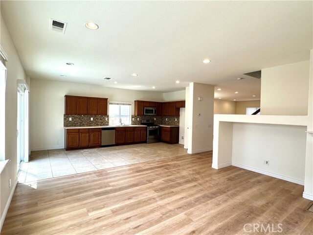 Building Photo - 6542 Gladiola St