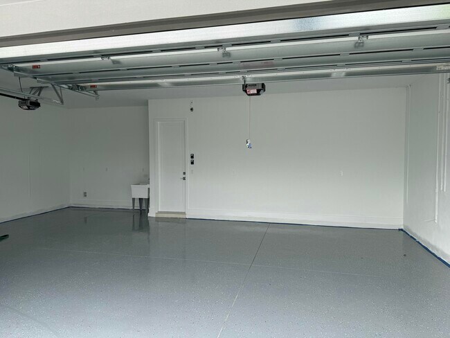 Building Photo - 10033 Stockrun Dr