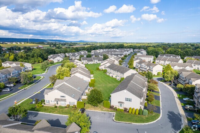 Aerial Photo - The Villas at Silver Creek