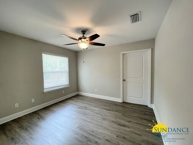 Foto del edificio - Lovely 2 Bedroom Unit in Fort Walton