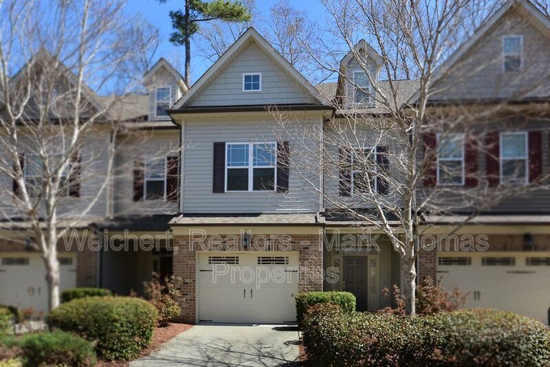 Foto principal - 306 Rose Walk Ln