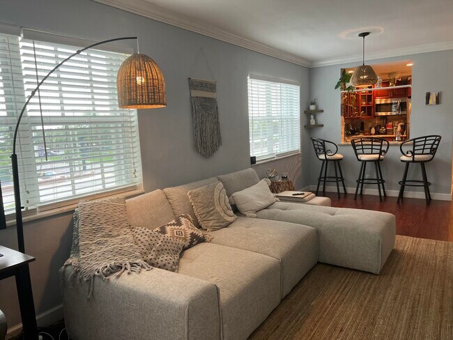 Foto del edificio - 2301 NE 14th Street Causeway