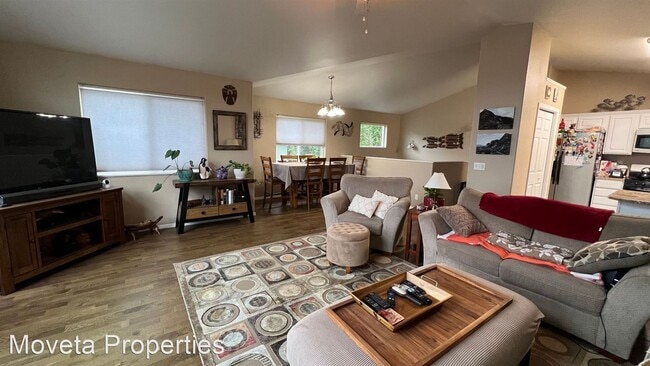 Building Photo - 4 br, 2 bath House - 8948 Birch Park Circle