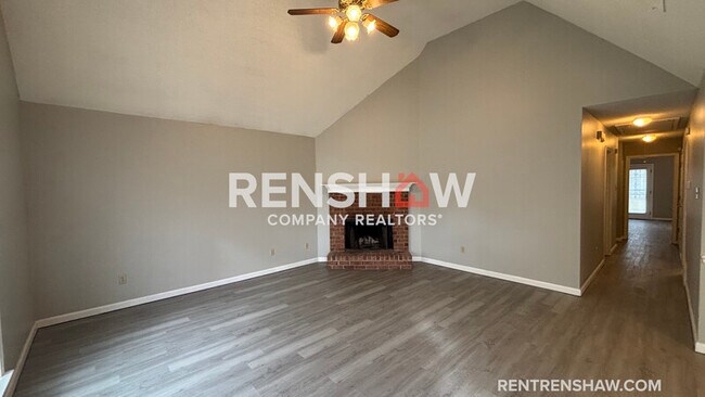 Building Photo - 4198 Meadow Valley Dr E